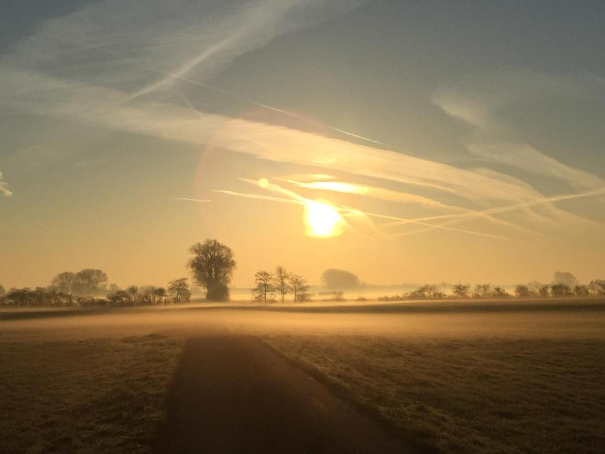 Koenigsgut Emmericher Eyland Kalkar Esterno foto